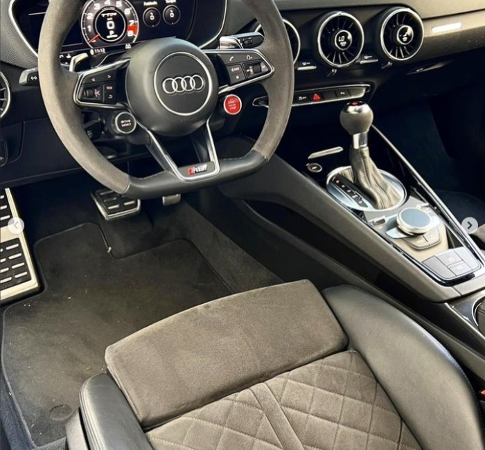 Audi TTRS --2