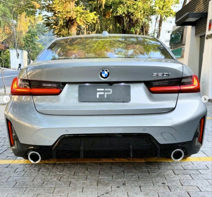 BMW 320i M SPORT 3