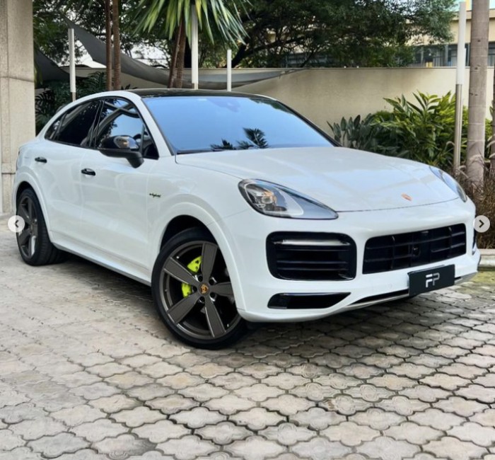 Cayenne Coupe Platinum 1
