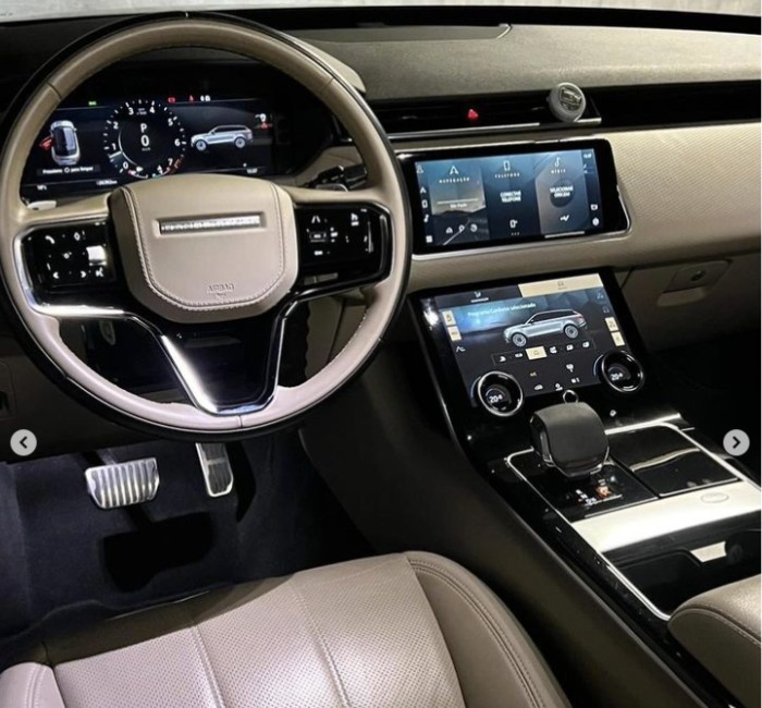 Velar R-Dynamic 2