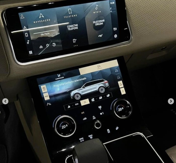 Velar R-Dynamic 5