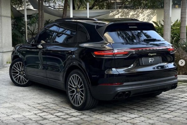 Cayenne E-Hybrid Platinum P