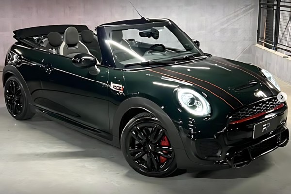 Mini Cooper 2.0 JCW Cabrio